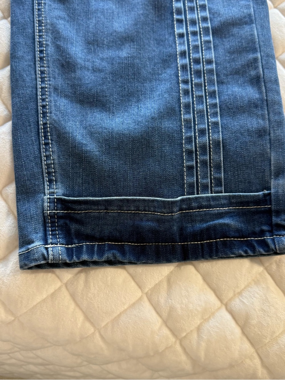 NWT Flamingals Medium Wash Pintuck Front Seam Straight Leg Jeans Size 2XL - Picture 9 of 14